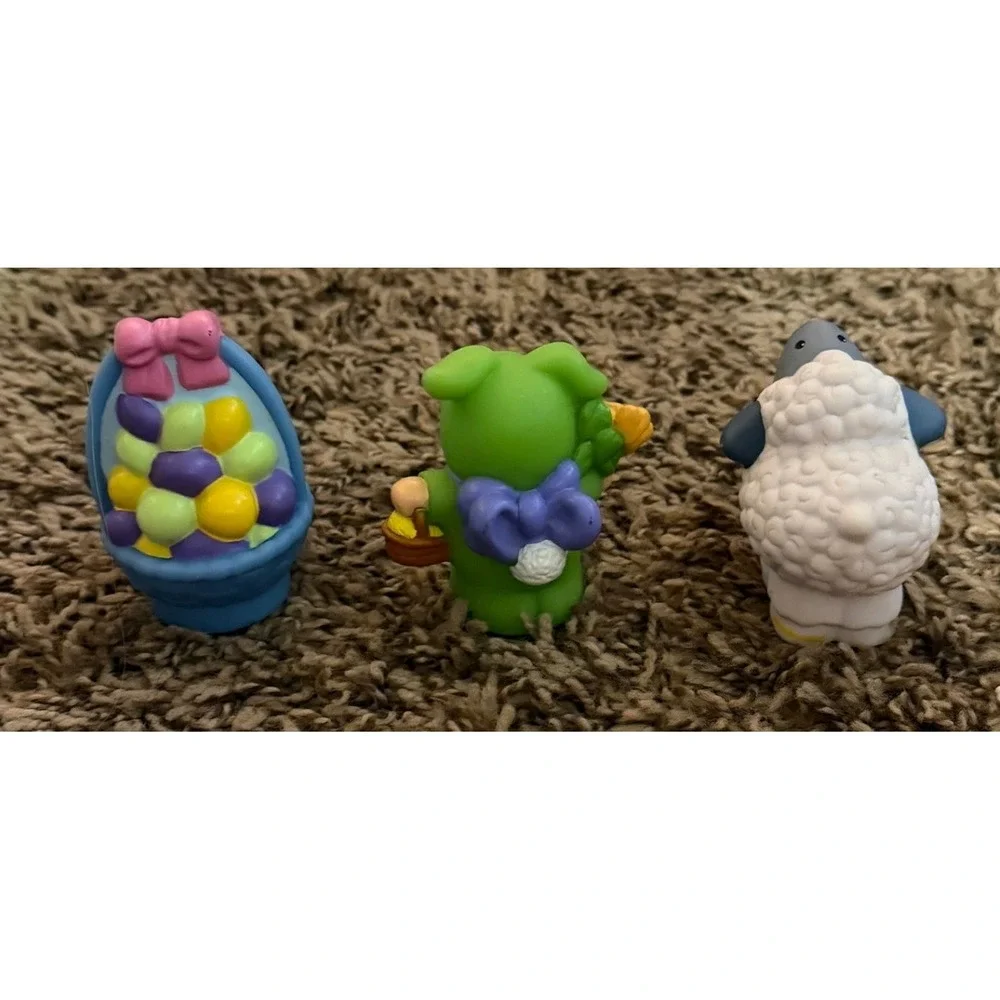Fisher-Price Little People Easter Surprise Cottage & Ten Play Pieces